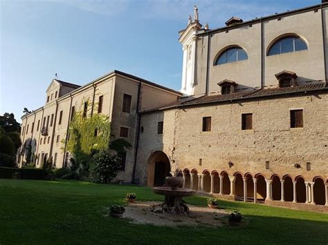Abbazia di Santa Maria delle Carceri esterno