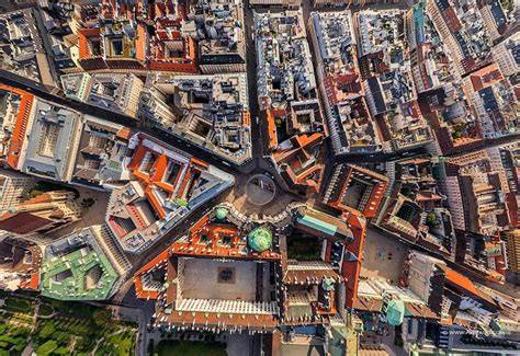 Vista dall’alto di una città italiana