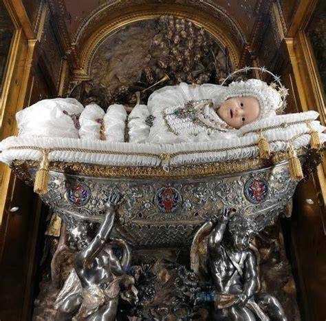 Simulacro di Maria Bambina a Milano
