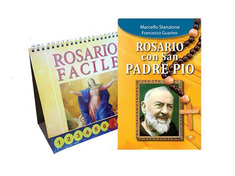 Padre Pio in preghiera con rosario