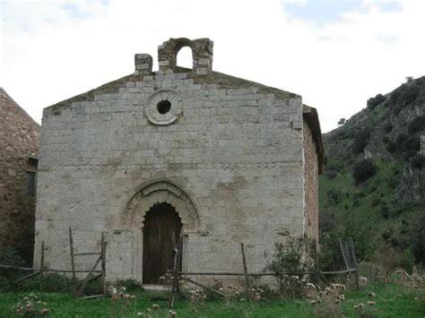 Chiesa Santa Maria Pietra Santa Cava