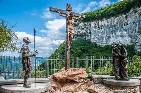 Via Crucis verso Madonna della Corona
