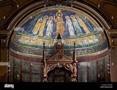 Interno Basilica Santa Cecilia mosaico abside