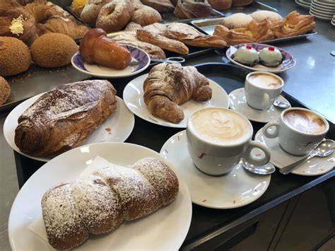 Colazione siciliana iris raviole