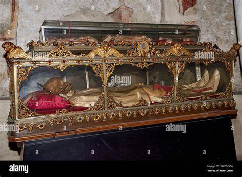 Urna con reliquie di Elia di San Clemente