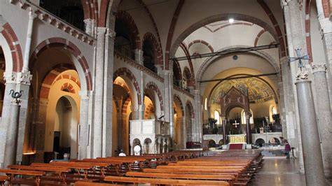 Interno della basilica di Sant’Ambrogio