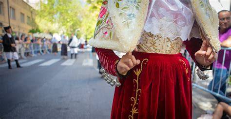 Festa del Redentore Nuoro sfilata costumi