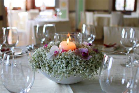 Centrotavola shabby con fiori e candele