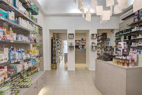 Ingresso Farmacia Madonna degli Angeli Cassano
