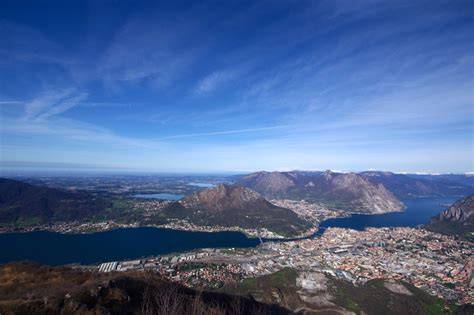Panorama dal Monte Magnodeno sui laghi