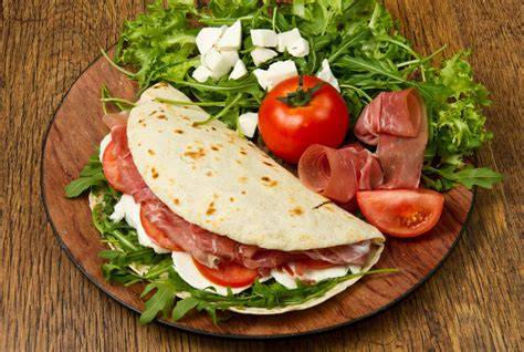 piadina italiana dorata e croccante