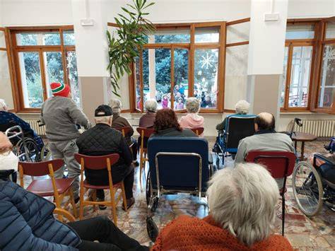 Casa Nazareth bambini e anziani comunità