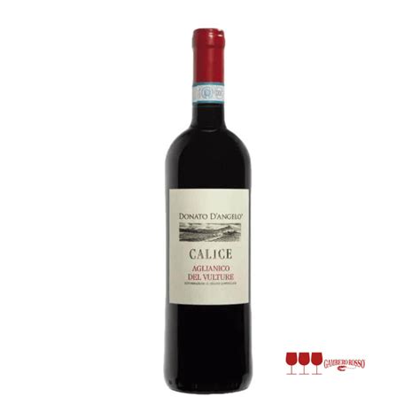 Calice di Aglianico rosso intenso