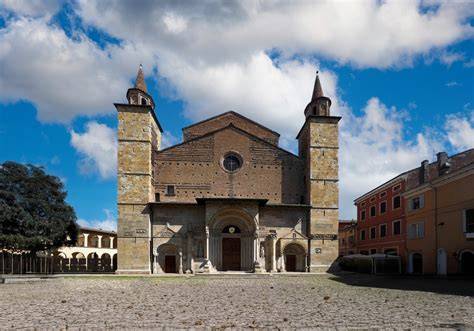 Facciata della Cattedrale di Fidenza