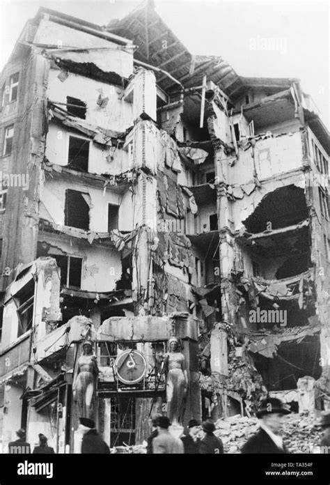 Salerno bombardata durante la Seconda guerra mondiale