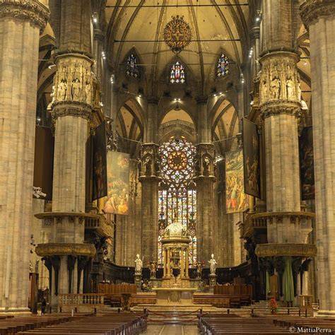 Interno a cinque navate del Duomo