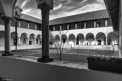 Chiostro dell’abbazia di Mirasole