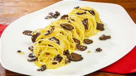 Piatti umbri con tartufo e pasta fresca