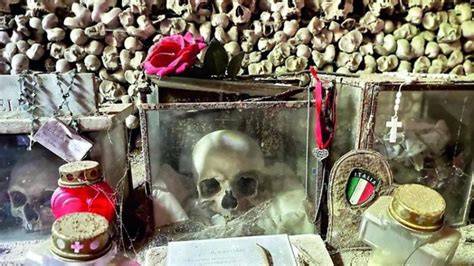 Cimitero delle Fontanelle e capuzzelle