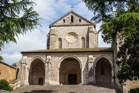 Abbazia di Casamari esterno