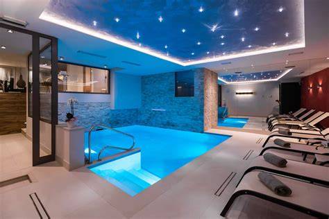 Centro benessere con piscina e sauna
