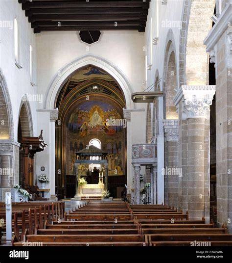 Interno della Cattedrale di Nardò