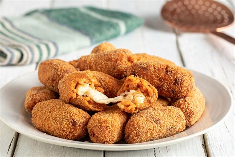 supplì romano tradizionale con ragù
