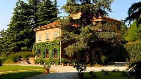 Villa Marescalchi ed Eremo di Tizzano