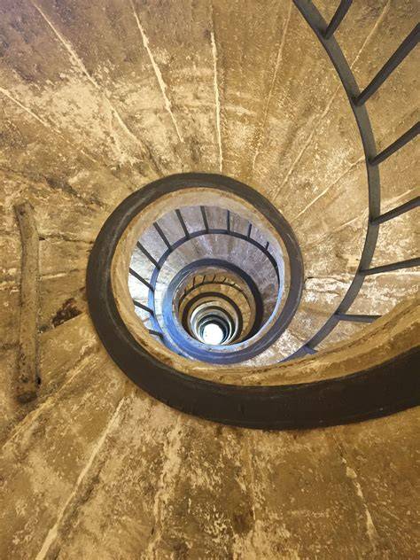 Scala a chiocciola Torre Natività