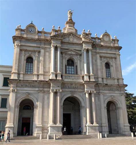 Facciata del Santuario di Sabbioncello