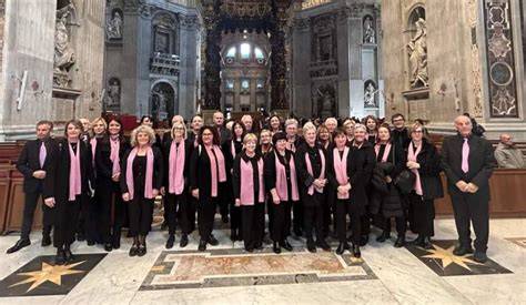 prova di coro parrocchiale in chiesa