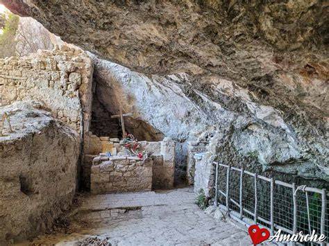 Grotta dei Frati cappella ipogea Fiastrone