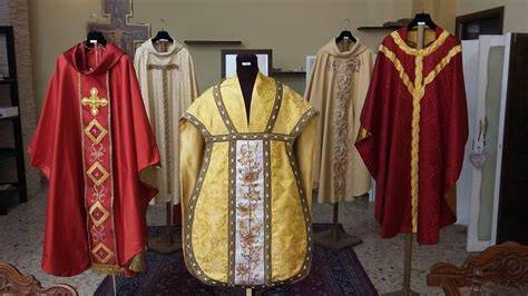 Laboratorio di paramenti liturgici