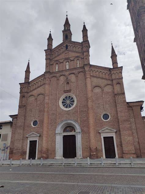 Chiesa parrocchiale di Caravaggio facciata