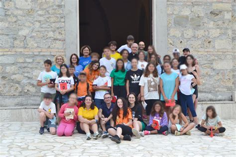 Ragazzi ACR durante attività parrocchiale