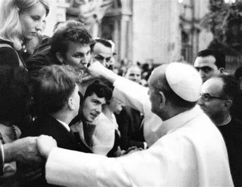 Aula Paolo VI incontro giovani Papa