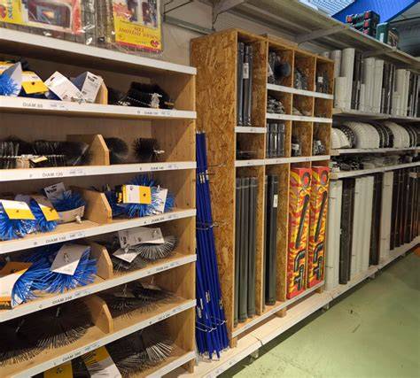 Esterno negozio bricolage Santa Maria di Sala