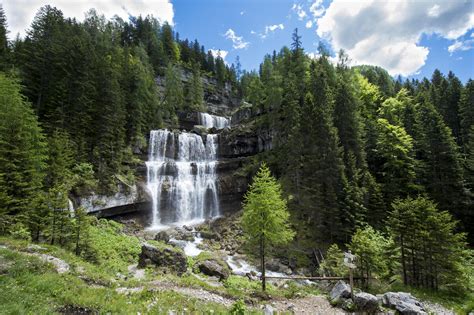 Cascate Vallesinella sentieri trekking