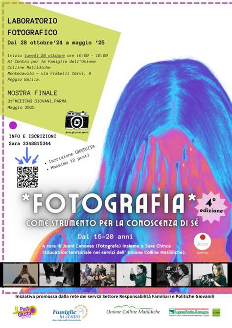 Ragazzi durante laboratorio di ritratto fotografico