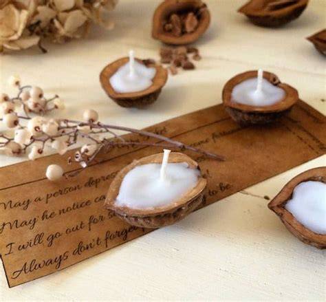 Candele nei gusci di noci catechismo