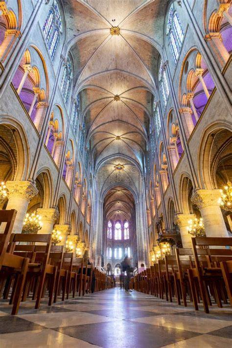 interno della cattedrale di Notre-Dame