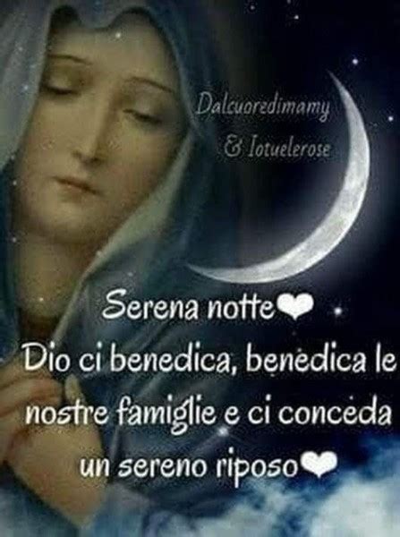Madonna in preghiera durante la notte
